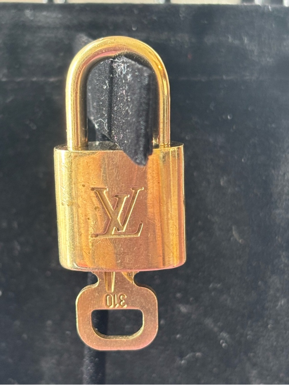 Louis Vuitton padlock and one key #310 lock brass Gold